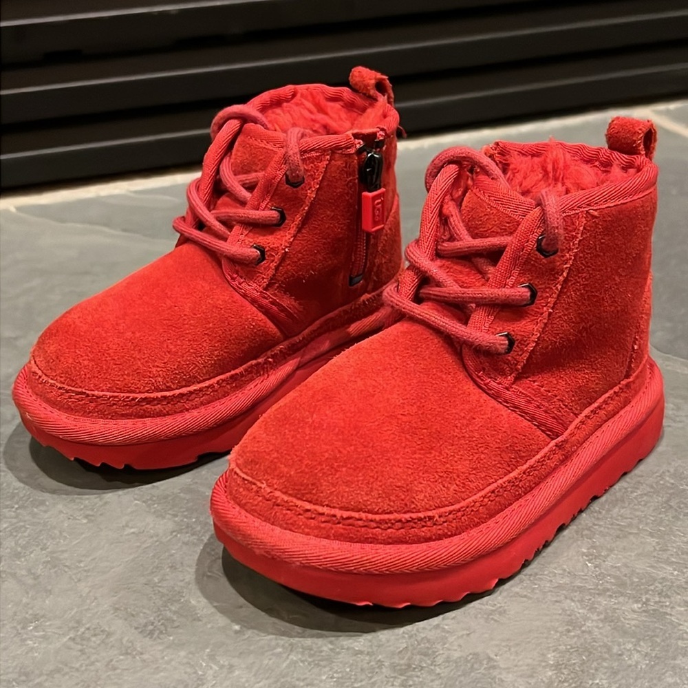 UGG Kids Neumel II Red Suede Lace Up Ankle Boots Size 9 Toddler
